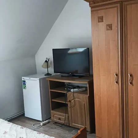 Nad Jeziorem Habitación en casa particular